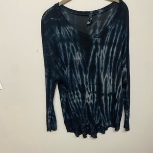 Brand: Nu Label. Loose fitting shirt. Size Large. Navy/white/gray tie-dye.